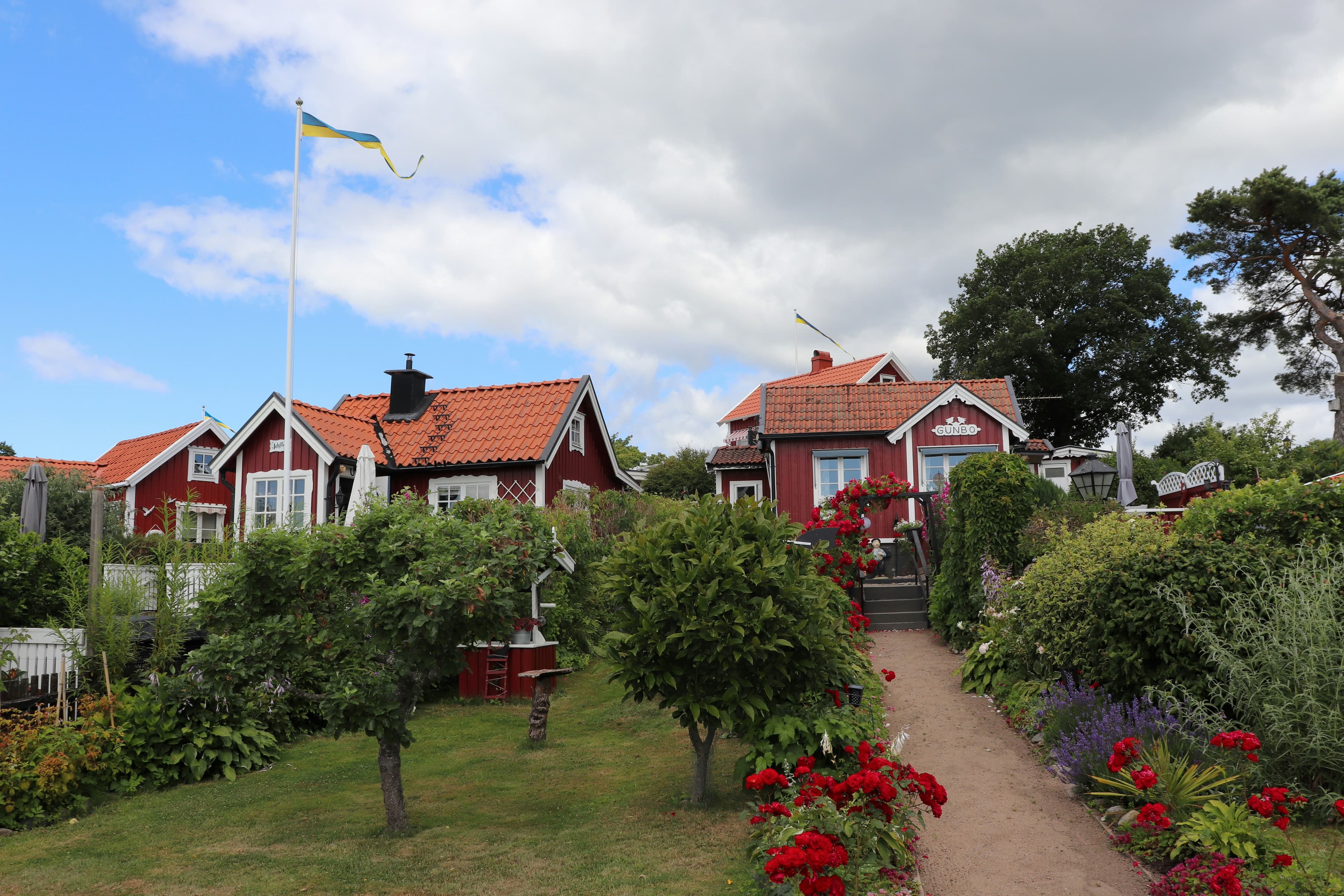 Tag 1: Von Sjötorp ins Blaue